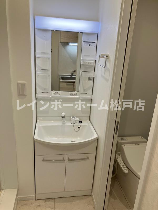 YR新松戸の洗面所|スペースが確保できる洗面所です