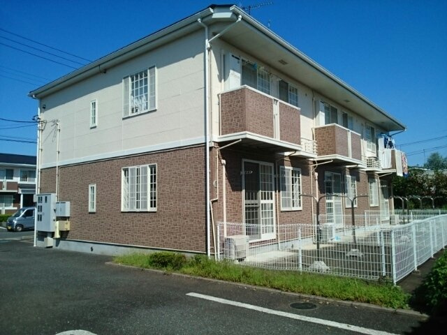 落ち着いた雰囲気の外観です