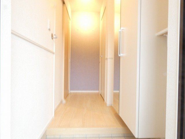 シンプルで使いやすい玄関です