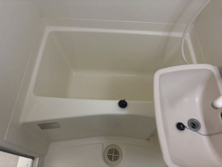 コンパクトで使いやすいお風呂です