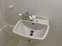 明るい色調の室内です