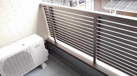 開放的で明るい空間を演出してくれるバルコニーです