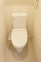 清潔感のあるトイレです