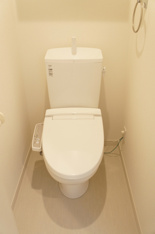 清潔感のあるトイレです