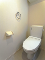 清潔感のあるトイレです