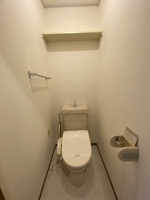 ゆったりとした空間のトイレです