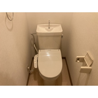 コンパクトで使いやすいトイレです
