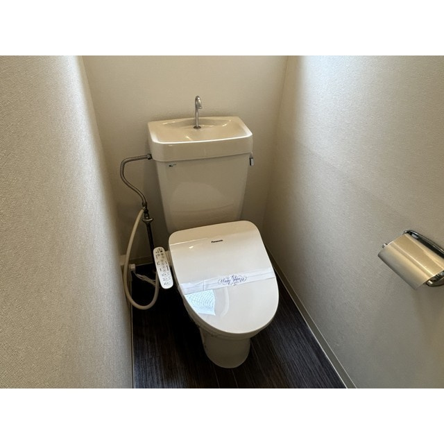 落ち着いたトイレです