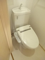 清潔感のあるトイレです