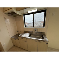 コンパクトなキッチンで掃除もラクラク
