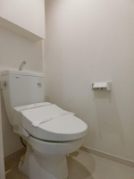 清潔感のあるトイレです