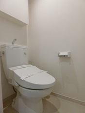 清潔感のあるトイレです