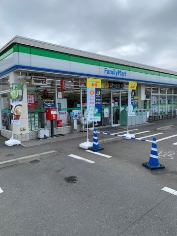 ファミリーマート青梅今井店まで1000m