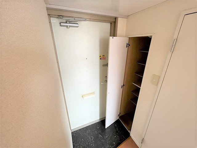 【玄関】 | レオパレス富秋