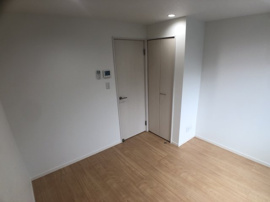 使い勝手のいい洋室です