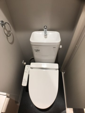 ゆったりとした空間のトイレです