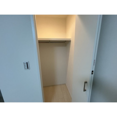 内装は落ち着いています