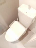 シンプルで使いやすいトイレです