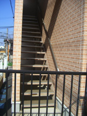 毎日通るエントランスはこのようになっています