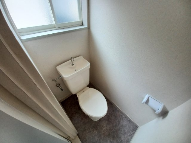 落ち着いたトイレです