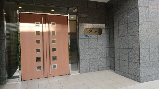 シャンティスミヨシのエントランス