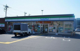 ファミリーマート熊谷石原店まで950m
