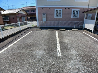 【駐車場】 | リヴハウス　エレガント　Ａ
