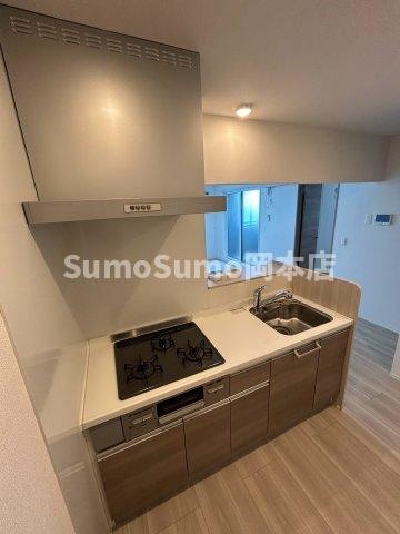 神戸市東灘区住吉宮町１丁目のアパートのキッチン|コンパクトなキッチンで掃除もラクラク