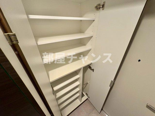エステムコート名古屋上前津の収納
