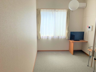 「同タイプの部屋の写真です」「現況優先」