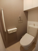 ゆったりとした空間のトイレです