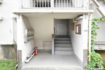 毎日通るエントランスはこのようになっています