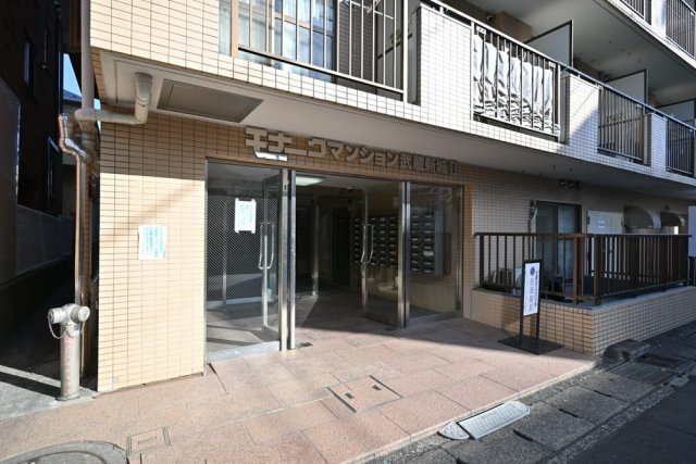 ゆとりのあるエントランスです