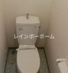 ラグジュアリーガーデン東松戸のトイレ|コンパクトで使いやすいトイレです