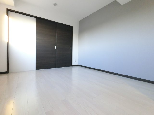 アンブラッセ要町の洋室