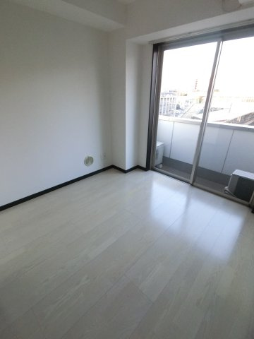 アンブラッセ要町の居間・リビング