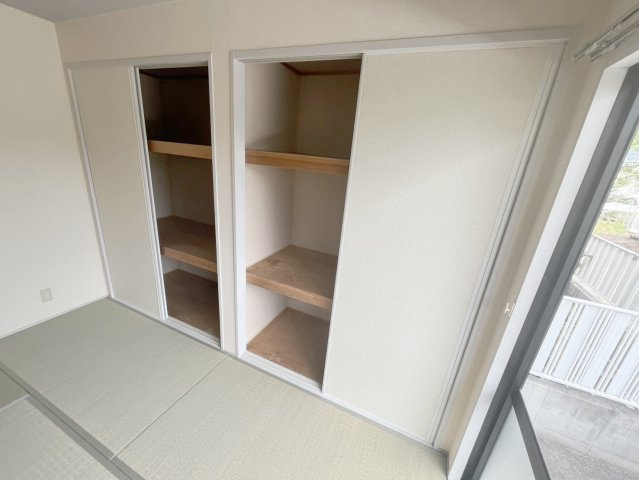ルミナス矢賀　B棟の収納