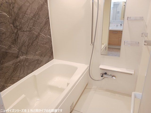 プラス　イメージの浴室