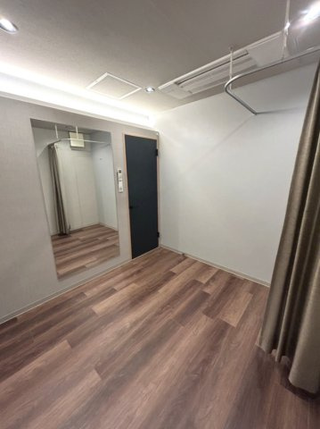 レジデンス國富1階店舗の内装|Stretch Room 2