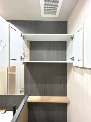 レジデンス國富1階店舗の収納|お客様用トイレ収納スペース