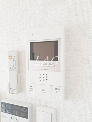 【セキュリティ】 | アビタ・ヴァン | モニター付きインターホンです。