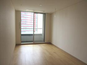グランパークハイツ のバルコニー|※別部屋参照