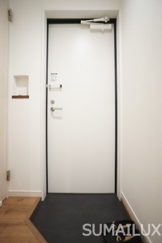 上益城郡嘉島町大字上島のアパートの玄関