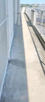 大川マンションのバルコニー