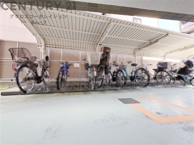 屋根付き駐輪場