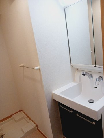 エトワール衣掛の洗面所|使いやすい洗面所です
