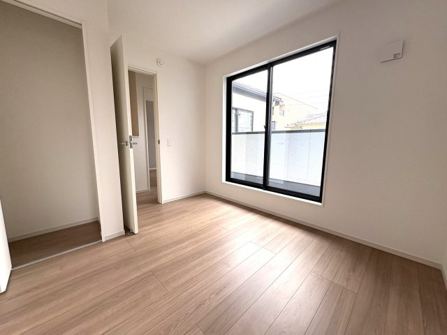 南区赤坪町新築戸建の洋室|洋室約4.8帖