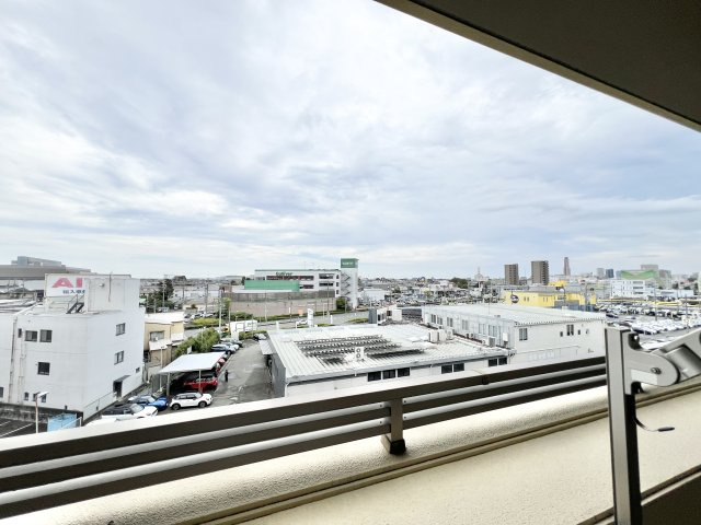 ディークラディア 浜松宮竹の展望|バルコニーからの眺望です。気持ちの良い風が通ります。

