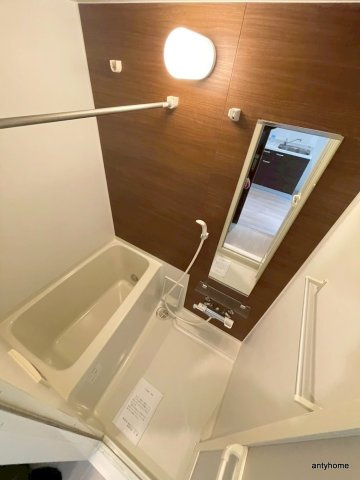 ブラウ本町東　仲介手数料無料の浴室