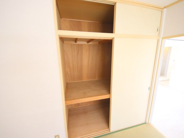 アルファ生駒の収納